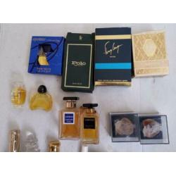 17 oude antieke kleine parfumflesjes fong leng nina rici vol