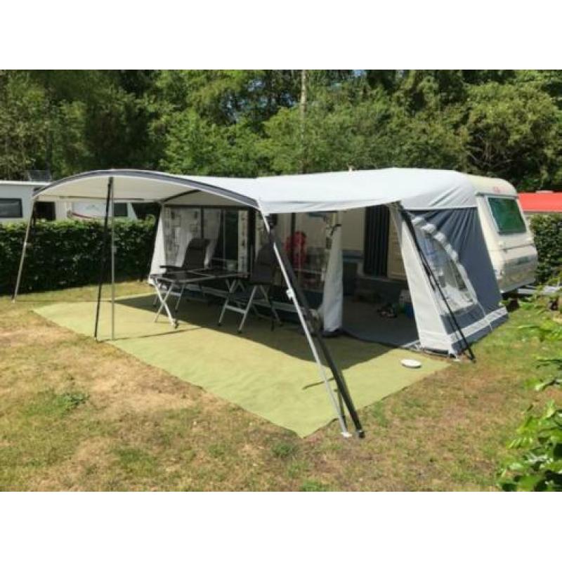 Caravan Adria Unica 502 up met nieuwe boogvoortent en mover