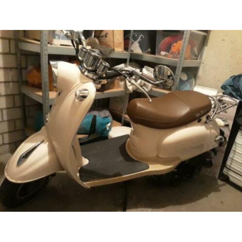 Retro scooter