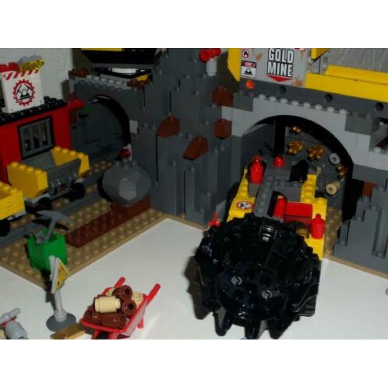 Lego 4204 The Mine met boekjes Als nieuw