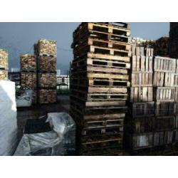 Partij blokpallets / blok pallets bijna gratis , barnwood