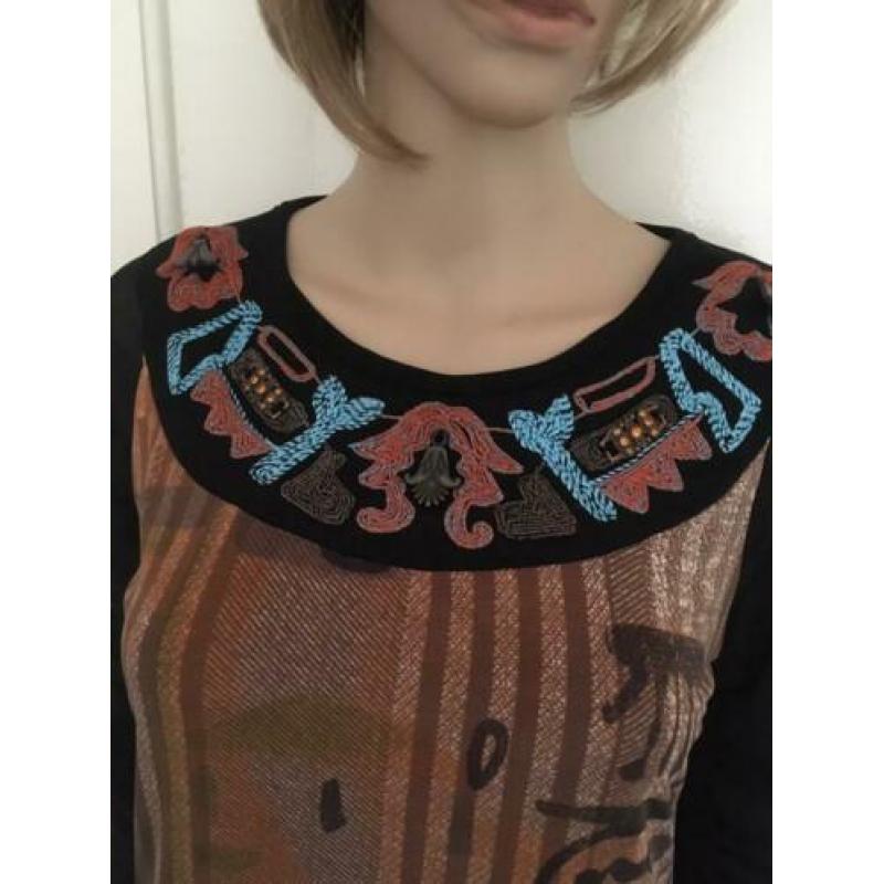 Save the Queen top maat XL