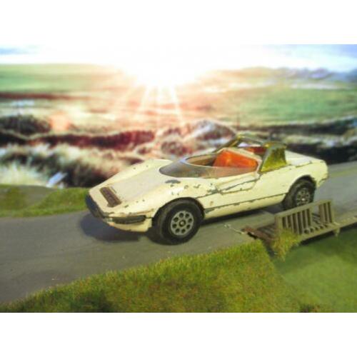 1/43 Alfa-Romeo Pininfarina P33, Corgi Toys Whizzwheels 389