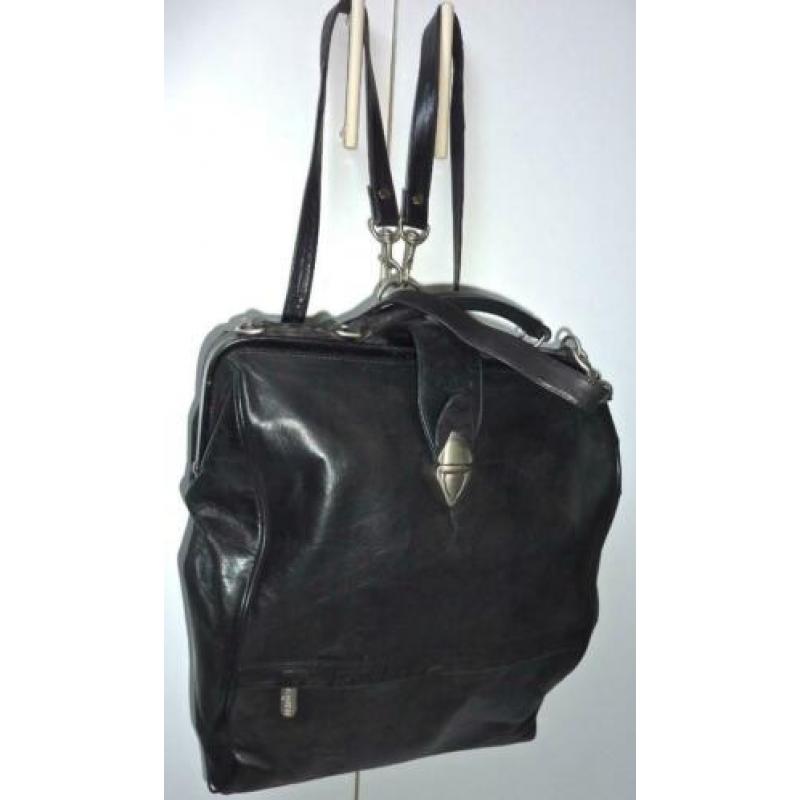 BEAR DESIGN zwarte tas (groot) + BRUINE leren tas (kleiner)