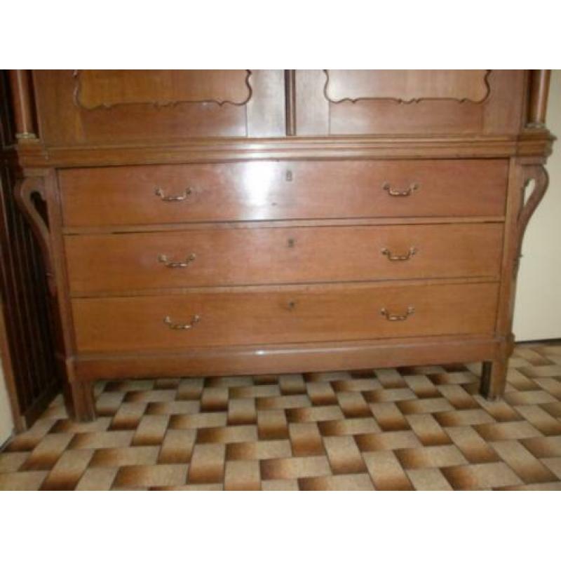 kabinet kast antiek
