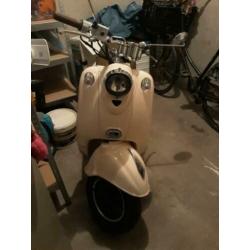 Retro scooter