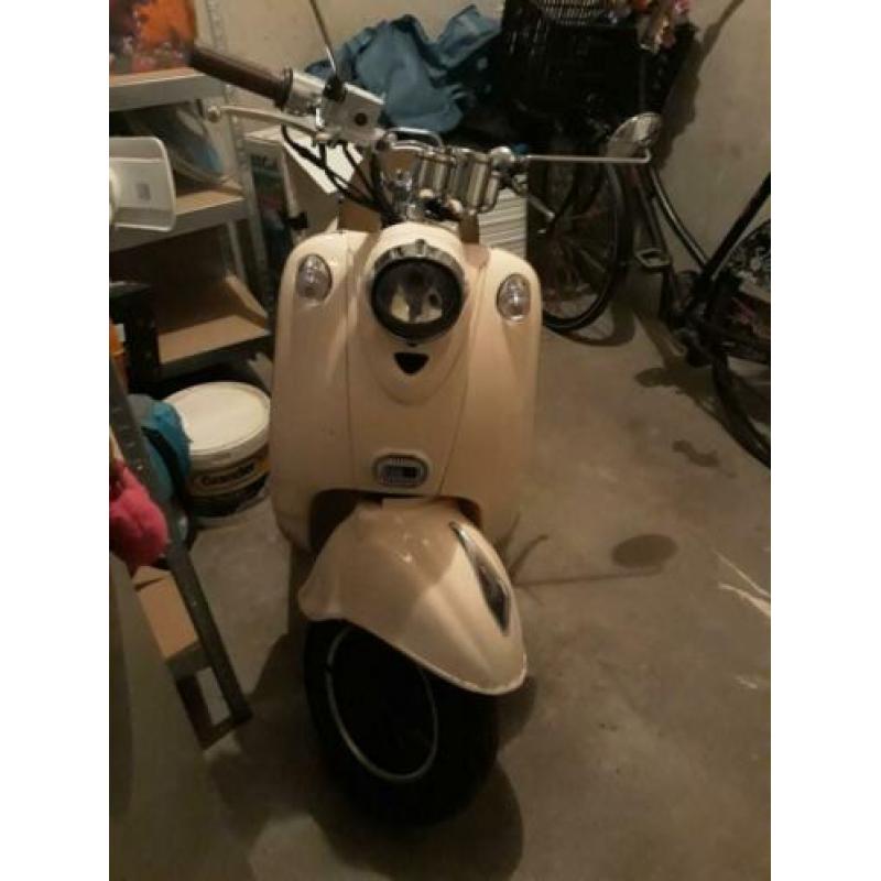 Retro scooter