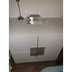 Te koop complete kinderkamer bestaat uit 3 delige