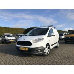 Ford Transit Courier 1.5 TDCI Trend / 1e EIG / TREKHAAK / AI