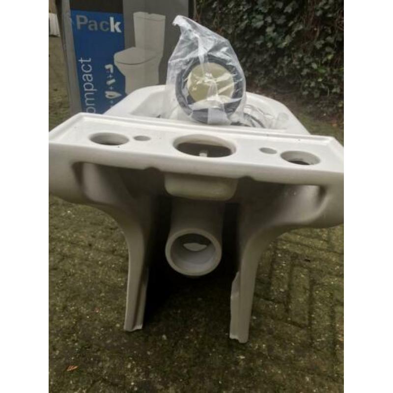 Splinternieuwe Plieger Compact toiletpot duoblock 4970164