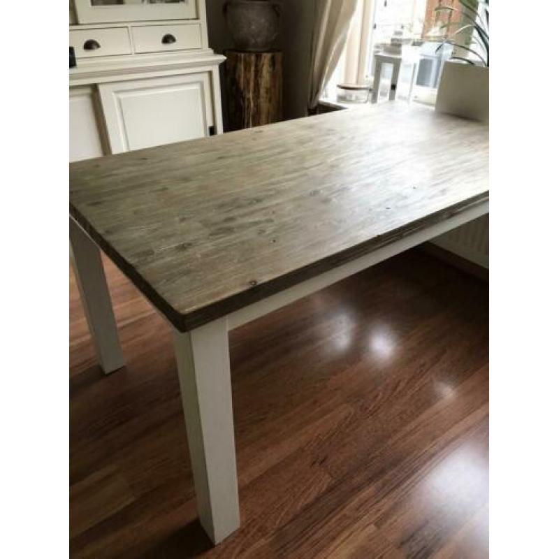 Eettafel met blad van acaciahout 1.60 bij 0.90