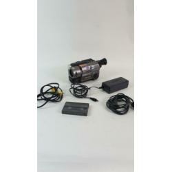 Sony Handycam CCD-TR713E, HI-8 Video 8 camcorder. 5A3