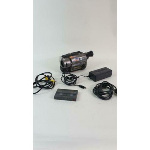 Sony Handycam CCD-TR713E, HI-8 Video 8 camcorder. 5A3