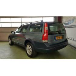 Volvo XC70 2.4 D5 Comfort Line Automaat Youngtimer