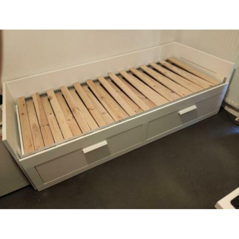 IKEA Brimnes uitschuifbaar bed te koop met matrassen