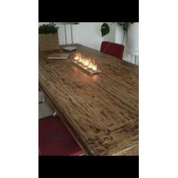 Mooie grote eettafel