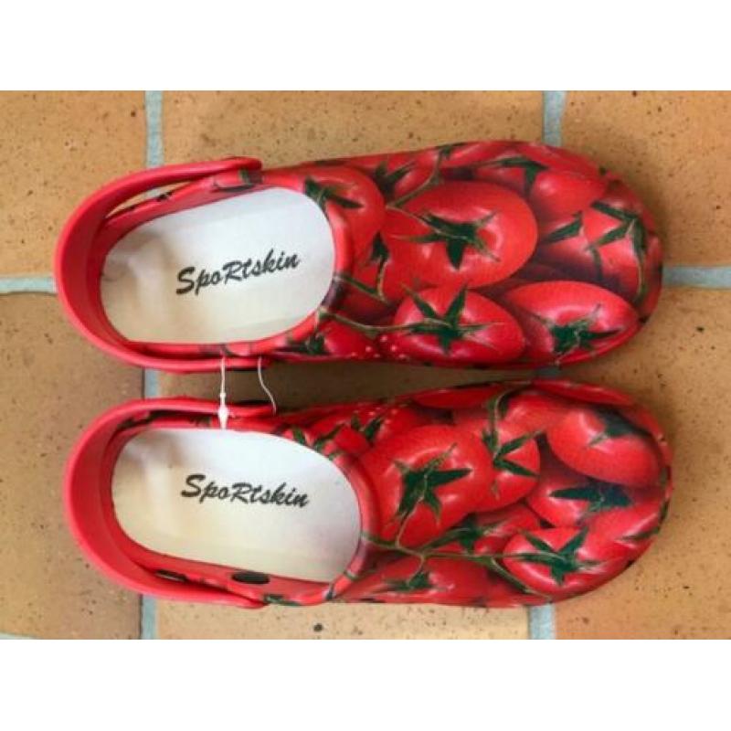Carnaval - Nieuwe gekleurde Schoenen met bloemen - tomaten