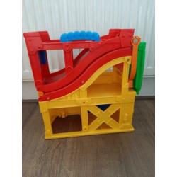Fisher Price garage met uitbreiding