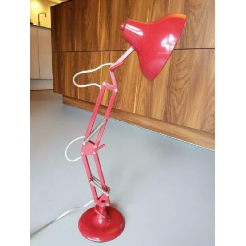 Mooie rode design bureaulamp