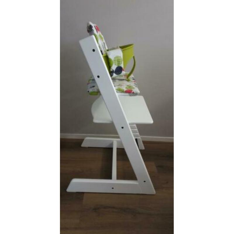 Stokke Tripp Trapp stoel met newborn, babyset en kussenset
