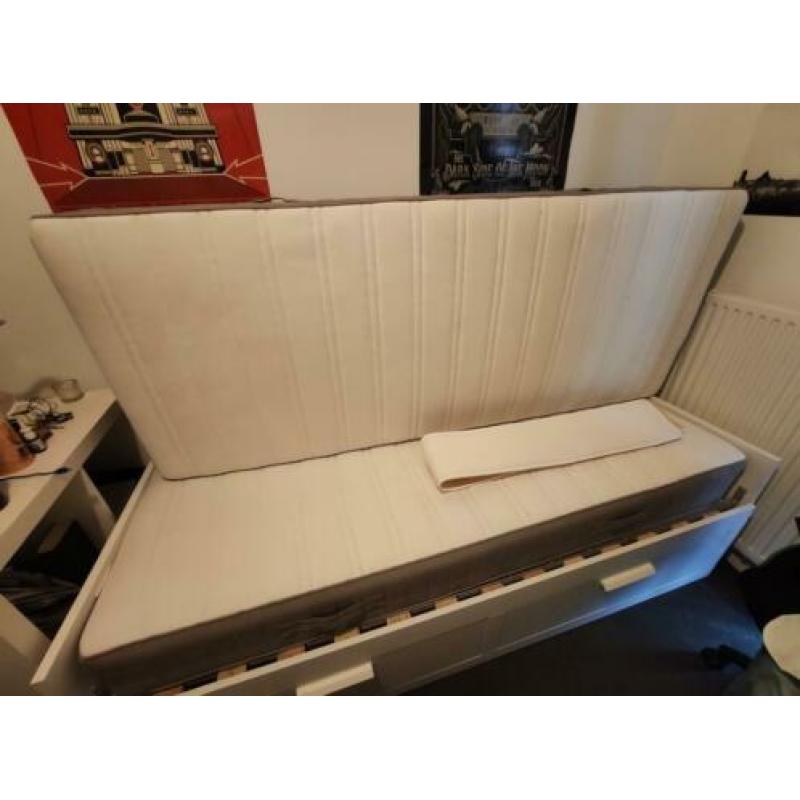 IKEA Brimnes uitschuifbaar bed te koop met matrassen