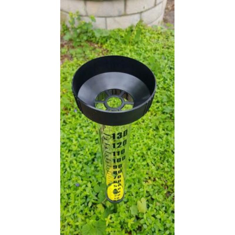 regenmeter meet 130mm !!