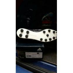 Adidas Kaiser 5