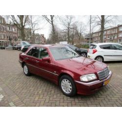 Mercedes-Benz C-klasse 180 Sport 1 jaar apk