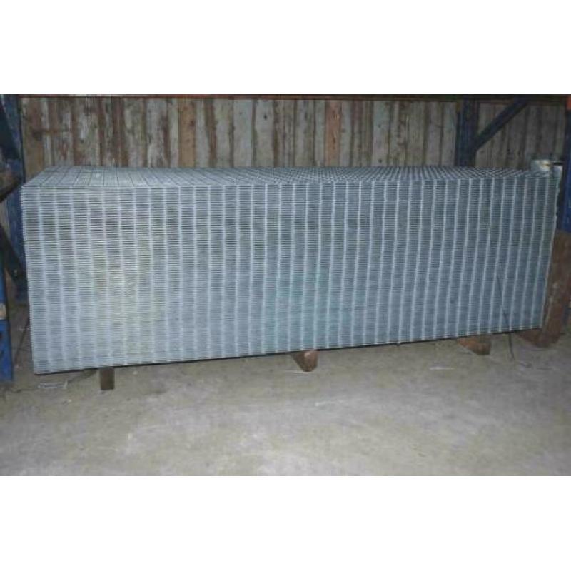 Gaas Gegalvaniseerd / Betongaas 200x100 cm maas 5x5