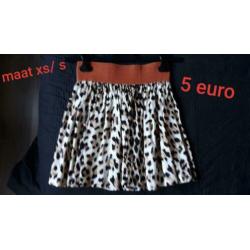 Jurkjes, blouse, vesten truien enzo voor een spotprijs
