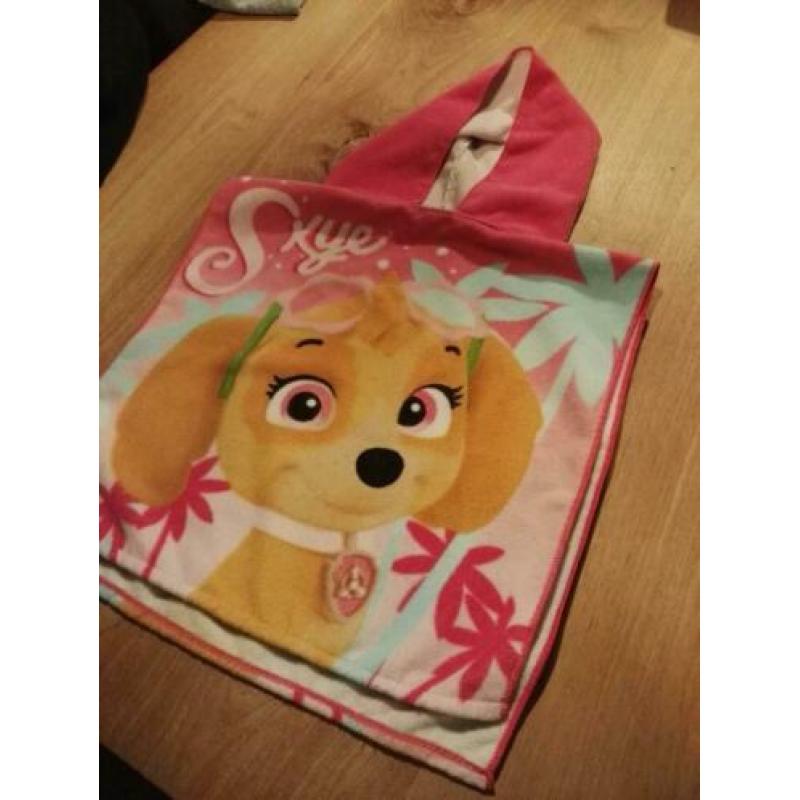Mooie roze badcape of badponcho €2