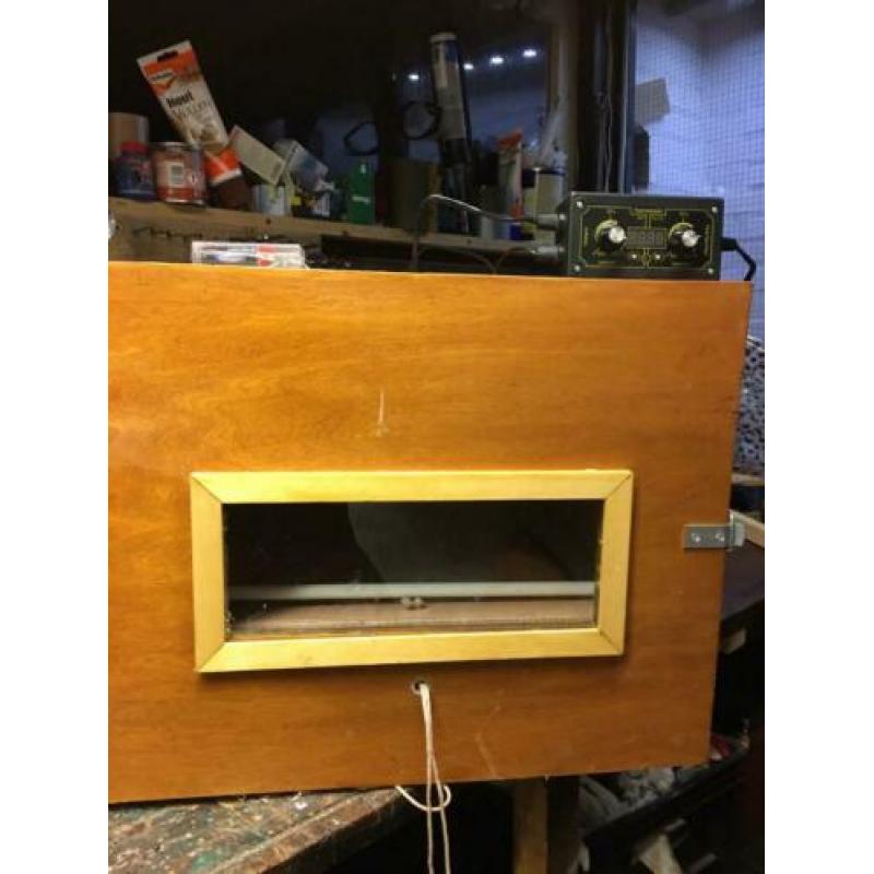 Te koop broedmachine