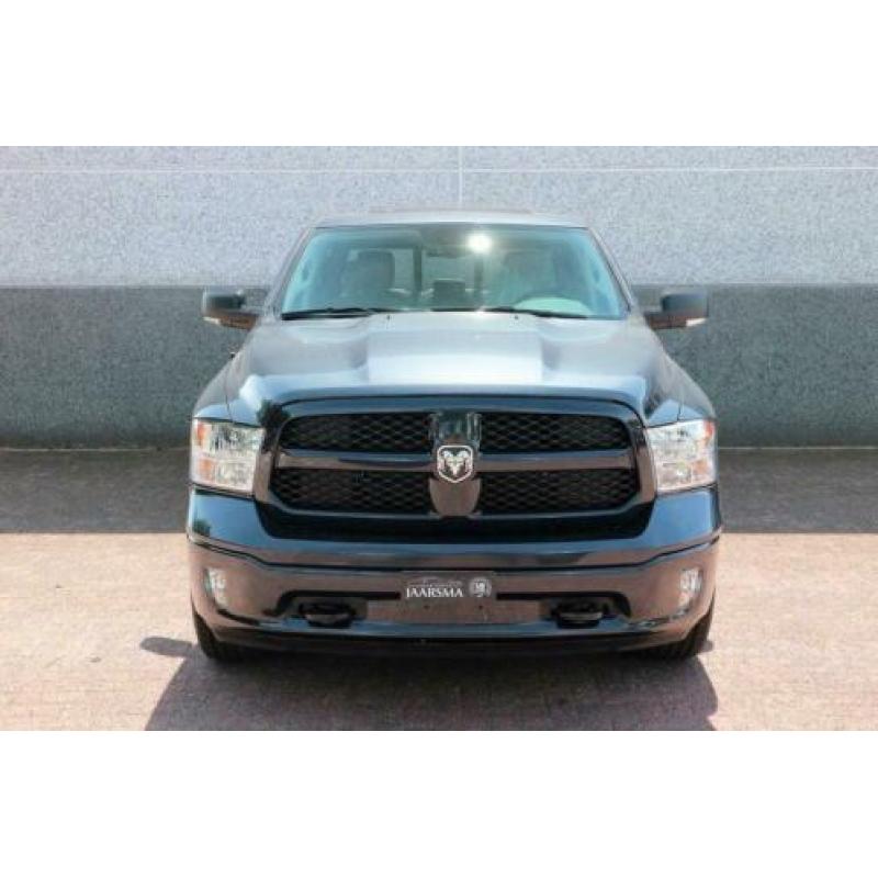 Dodge Ram 1500 5.7L V8 SLT Classic CrewCab |Black Edition|Ri