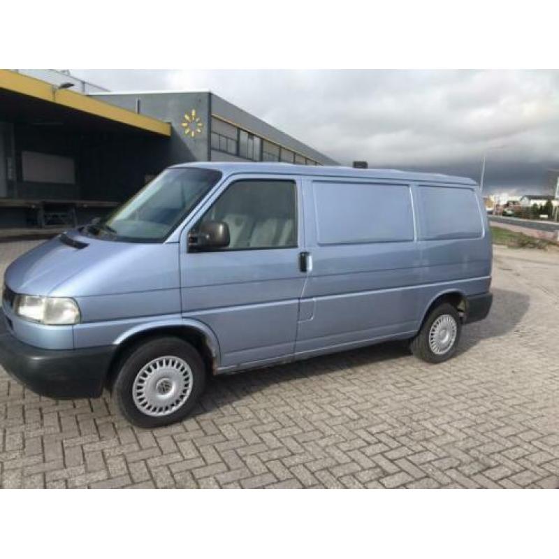 Volkswagen Transporter Bestel 2.5 TDI 0.8 65KW 2000