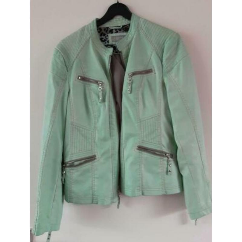Leatherlook jasje.