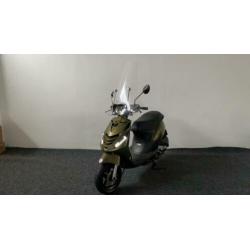 Piaggio zip olijf Groen 4T Snor Bj:2014!