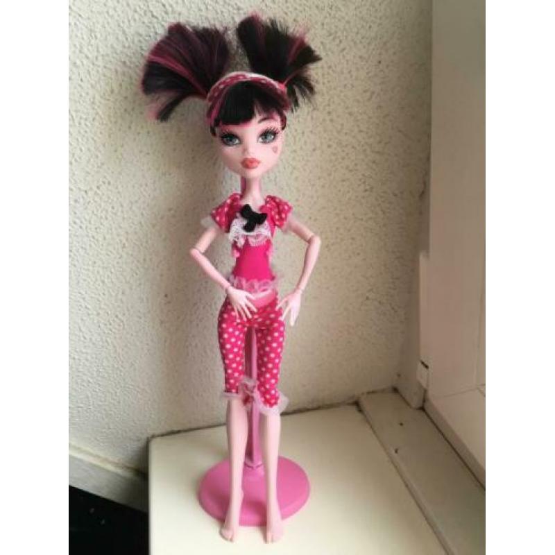 Draculaura Monster High pop