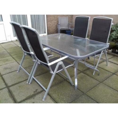 Tuintafel met 4 standenstoelen lichtmetaal
