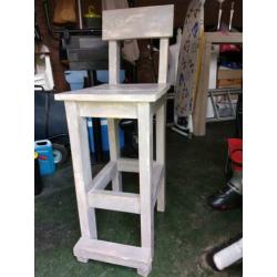 Mooie Steigerhouten Sidetable en stoel