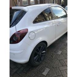 Opel Corsa 1.2 16V LPG 3D 2012 Wit NAV