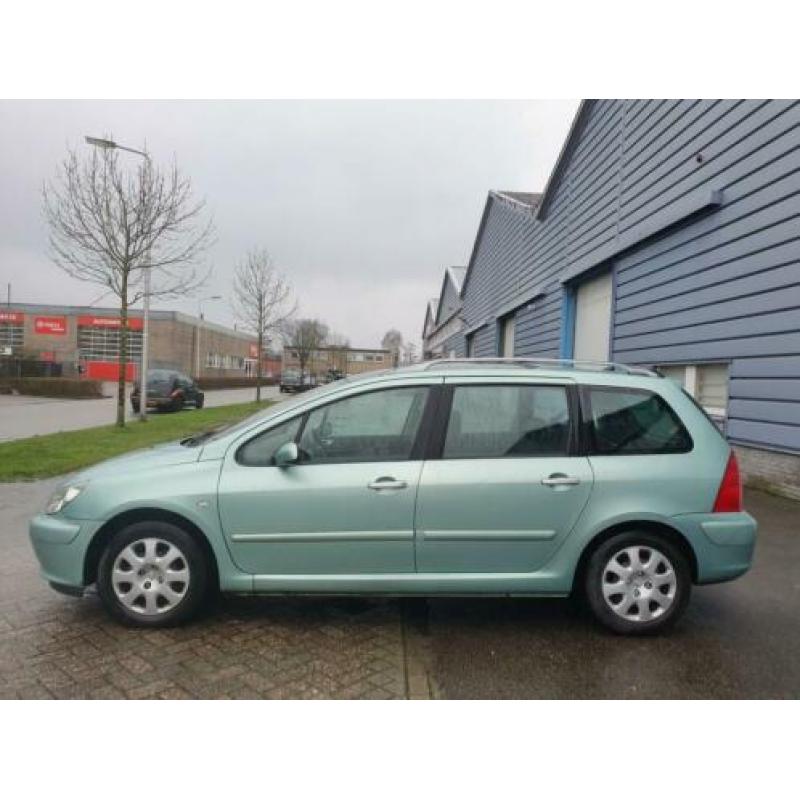 Peugeot 307 SW 1.6 16V AIRCO,PANORAMA,CRUISE