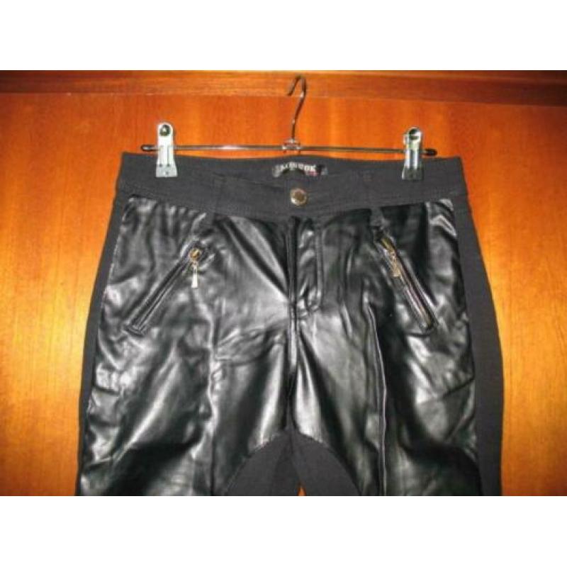 Zwarte broek met nepleren voorkant maat M merk MISS OK