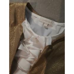 Port Lavande goudkleurig jasje en of white shirt 128