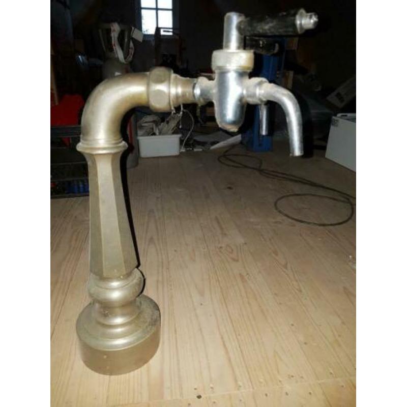 Oude 2 kraans biertap
