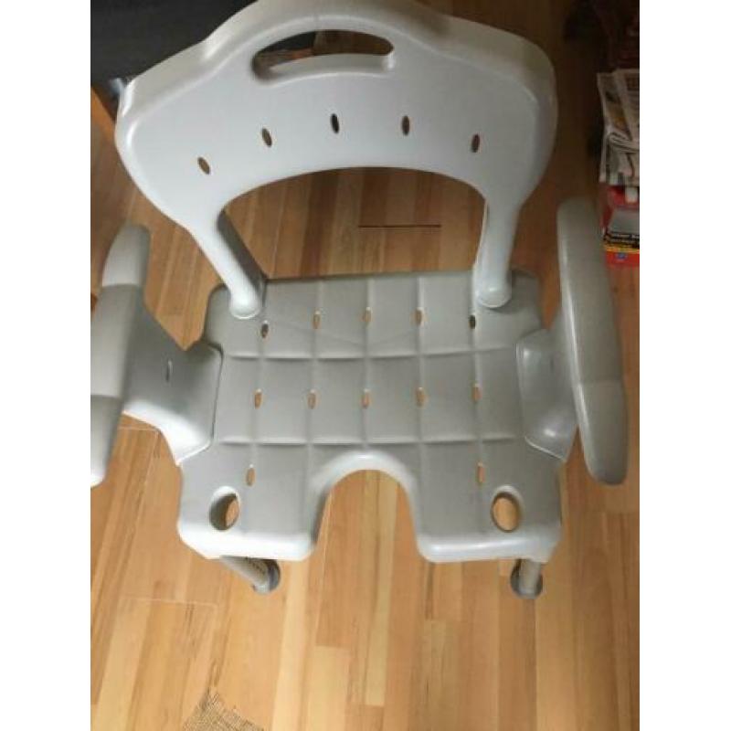 Etac swift crey douchestoel bieden vanaf 60 euro