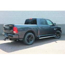 Dodge Ram 1500 5.7L V8 SLT Classic CrewCab |Black Edition|Ri