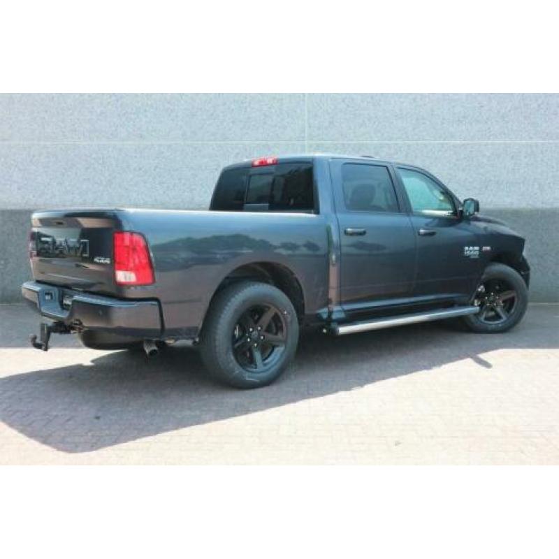 Dodge Ram 1500 5.7L V8 SLT Classic CrewCab |Black Edition|Ri