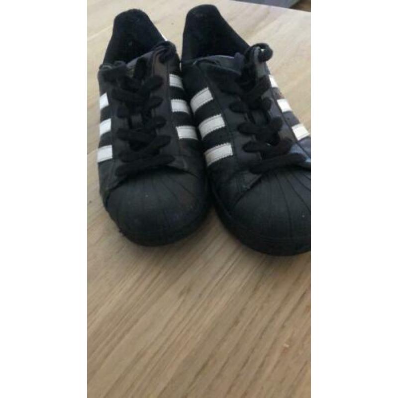 Adidas superstar zwart maat 36 2/3
