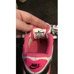 Meisjes Nike air Max maat 22