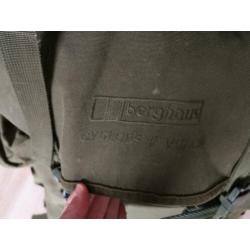 Berghaus Vulcan Cyclops 2 met camo regenhoes - Maat 3
